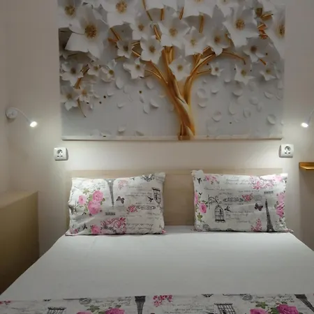 Polit Luxury Aprt 2 Bedrooms Apartamento *
